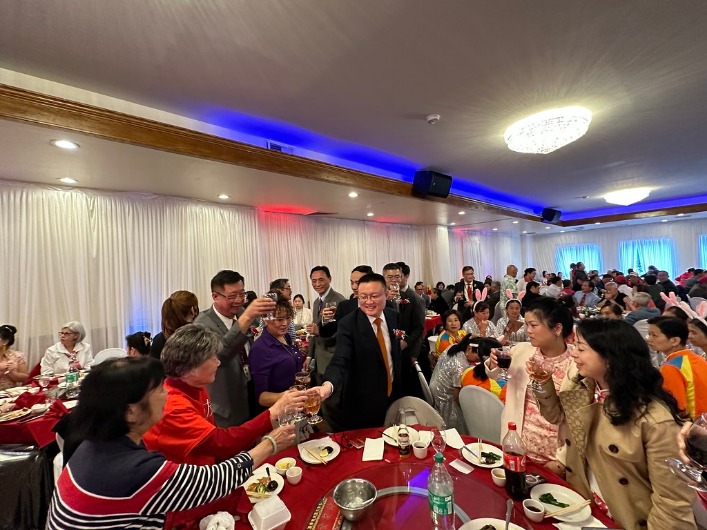 冰雪赛场,中国男子冰,壶循环赛对,万博,ManBetX,万博官网,万博体育官网,万博体育下载,万博APP